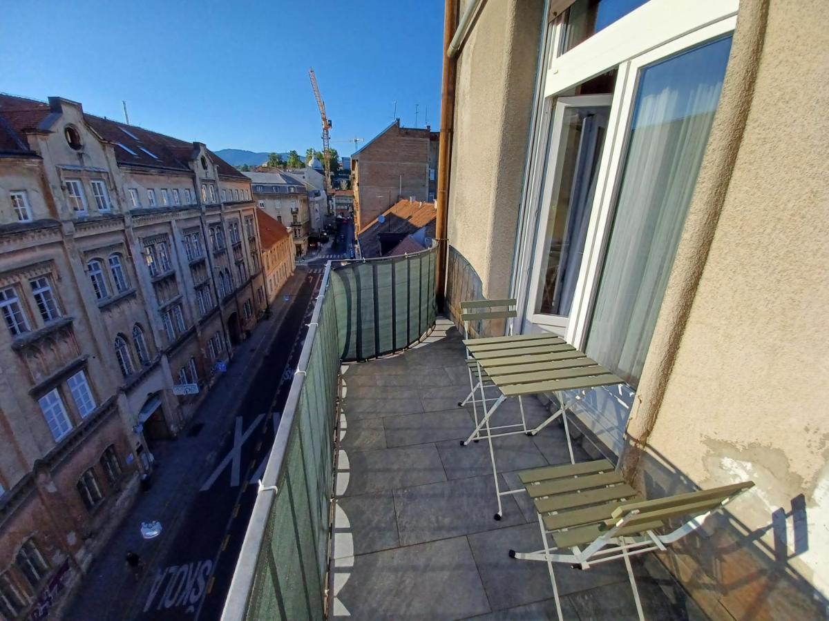 Apartment Hesperia Загреб Екстериор снимка