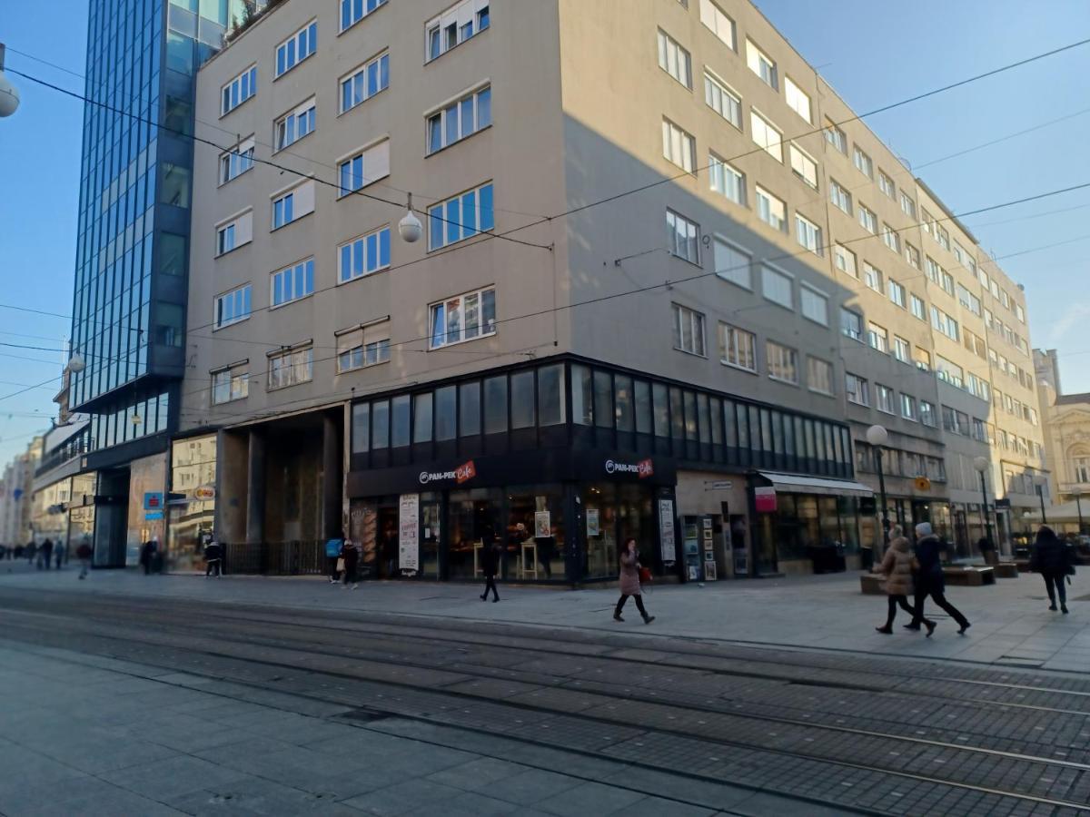 Apartment Hesperia Загреб Екстериор снимка