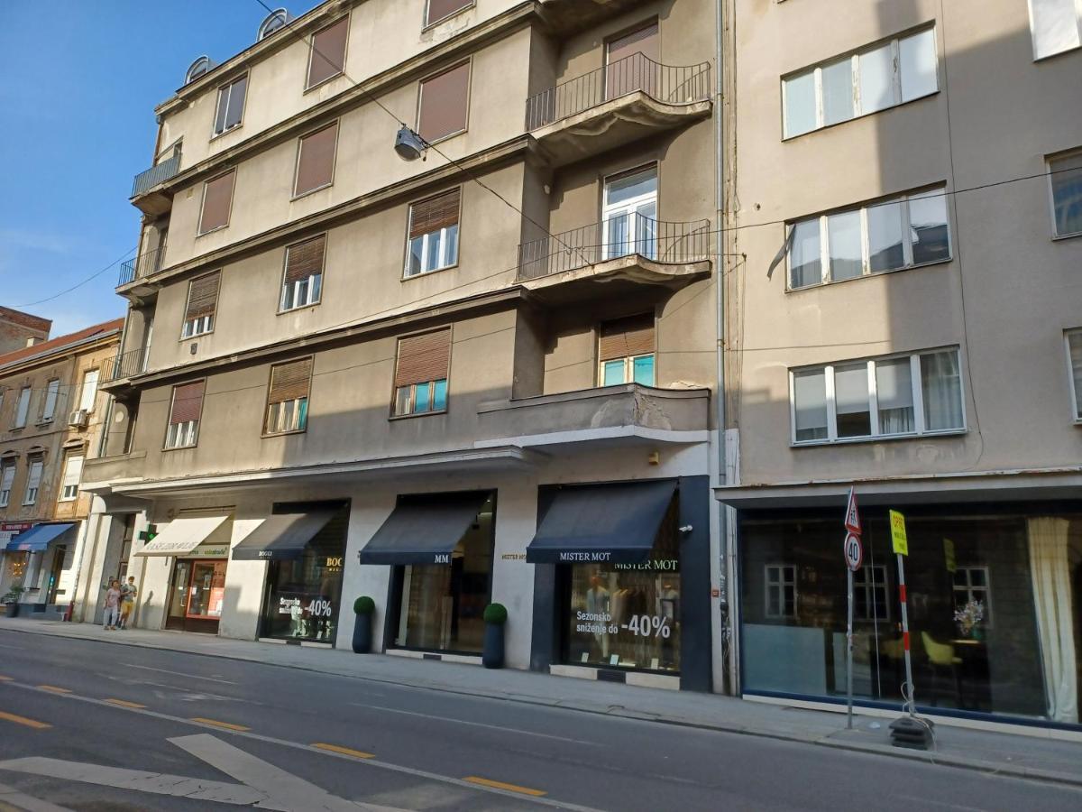 Apartment Hesperia Загреб Екстериор снимка